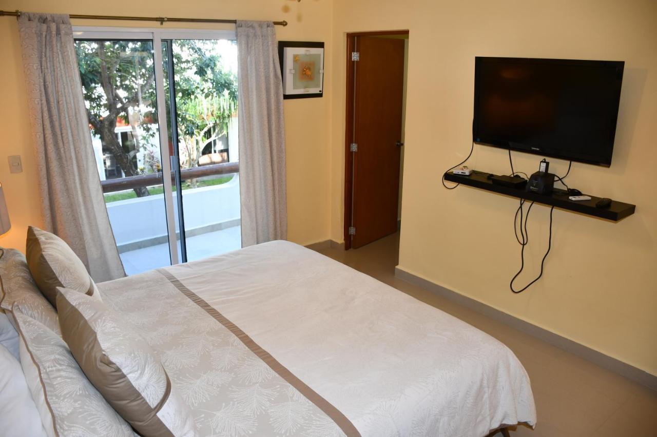 Сasa de vacaciones 4 Bedroom Luxury Villa & 3 Bedroom Villa With Swimming Pool Close To The Beach