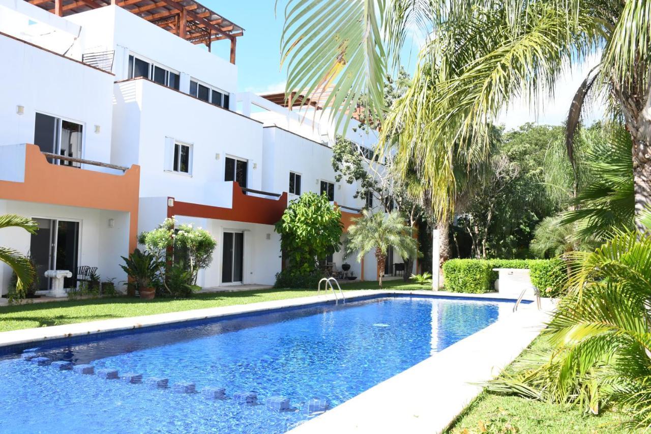 4 Bedroom Luxury Villa & 3 Bedroom Villa With Swimming Pool Close To The Beach Сasa de vacaciones Playa del Carmen