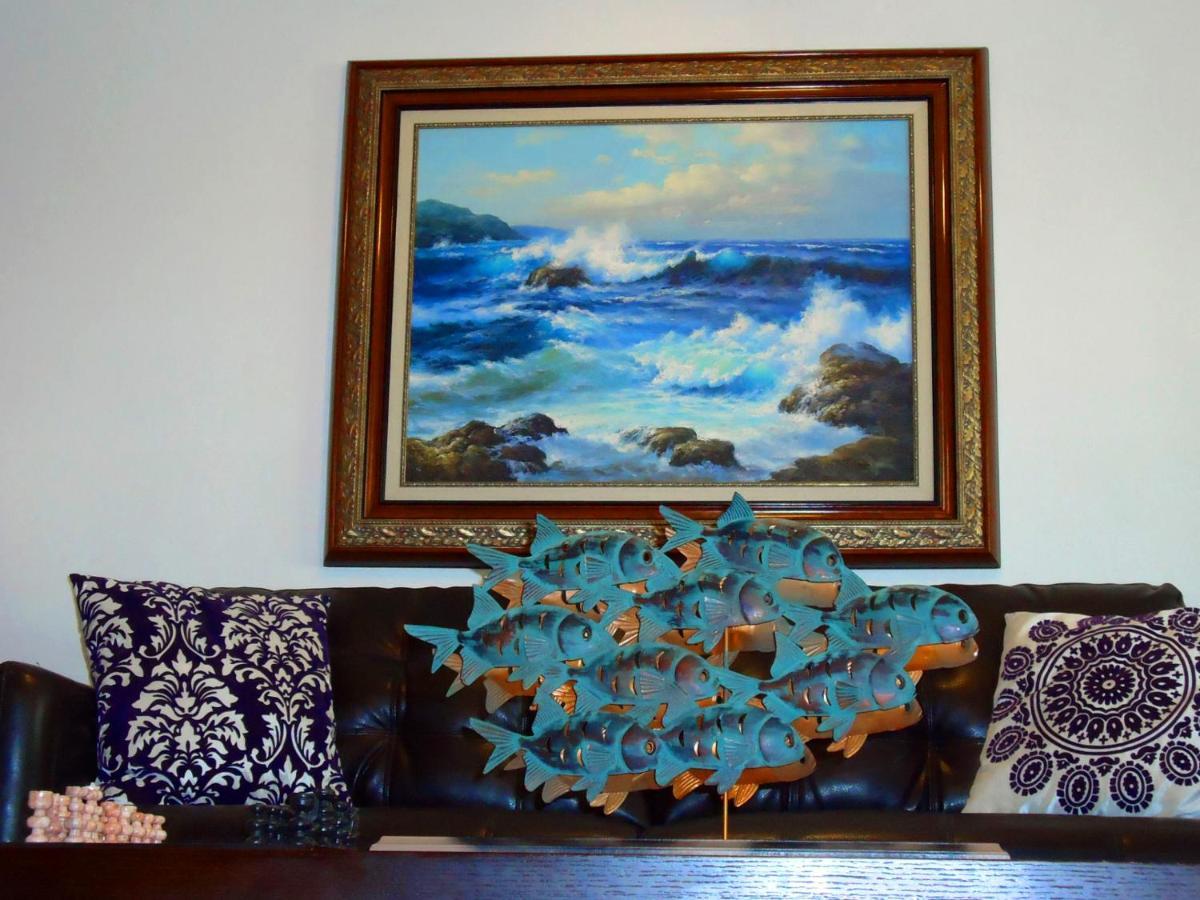 Сasa de vacaciones 4 Bedroom Luxury Villa & 3 Bedroom Villa With Swimming Pool Close To The Beach *