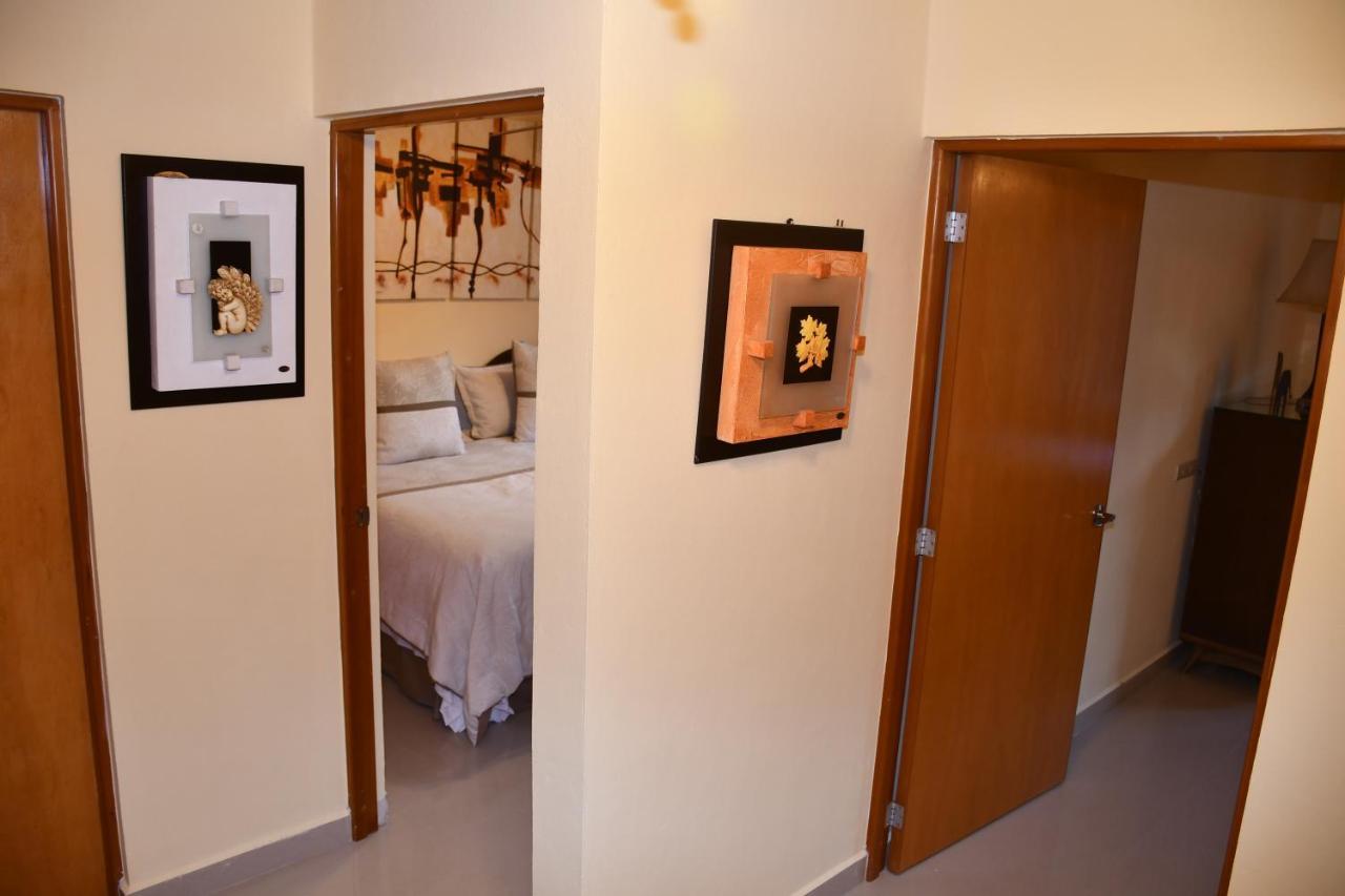 Сasa de vacaciones 4 Bedroom Luxury Villa & 3 Bedroom Villa With Swimming Pool Close To The Beach