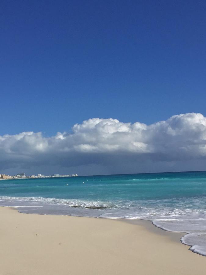 Сasa de vacaciones 4 Bedroom Luxury Villa & 3 Bedroom Villa With Swimming Pool Close To The Beach Playa del Carmen