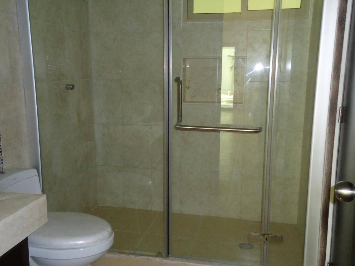 Сasa de vacaciones 4 Bedroom Luxury Villa & 3 Bedroom Villa With Swimming Pool Close To The Beach